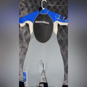 SeaDoo 4-way Flex Wetsuit… Size 8 youth… Black, Gray and Blue.